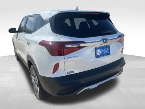 More photos of 2023 Kia Seltos LX at Gregg Young of Newton, IA