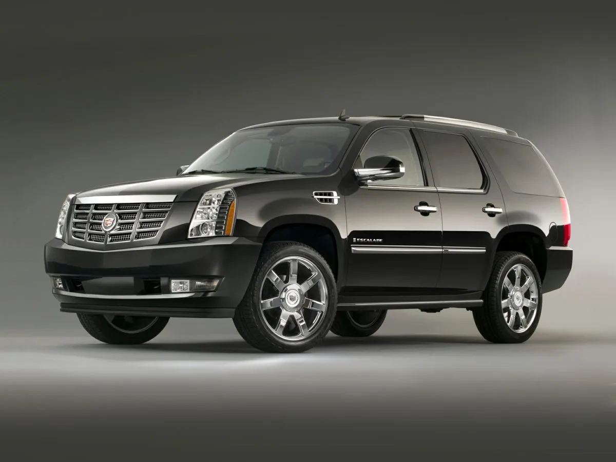2011 Cadillac Escalade Luxury for sale in Newton, IA