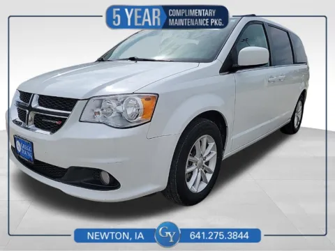 White 2019 Dodge Grand Caravan SXT for sale in Newton, IA