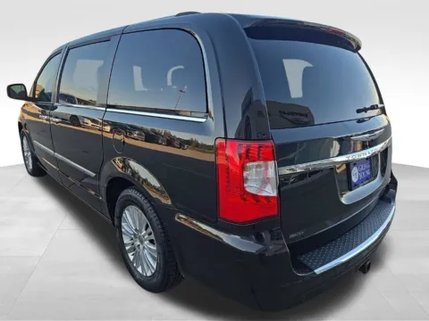 More photos of 2015 Chrysler Town & Country Limited at Gregg Young of Newton, IA