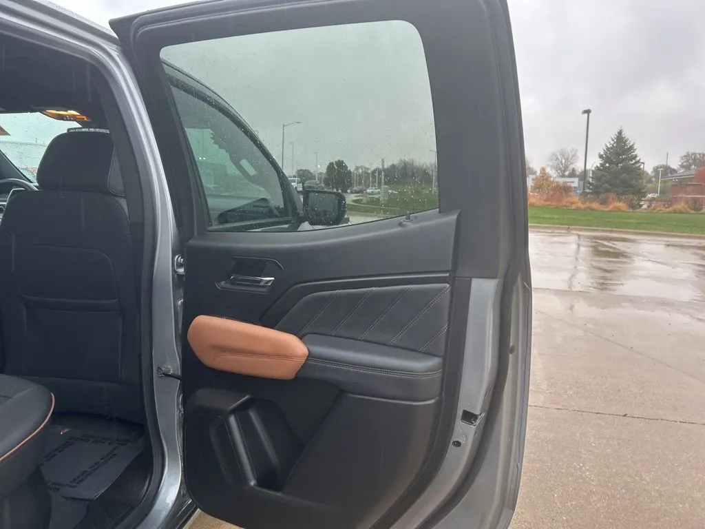 2024 Gmc Canyon AT4 photo 4