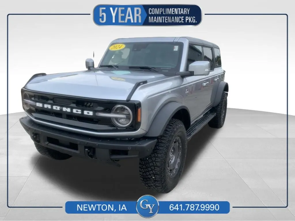 Silver 2024 Ford Bronco Outer Banks for sale in Newton, IA