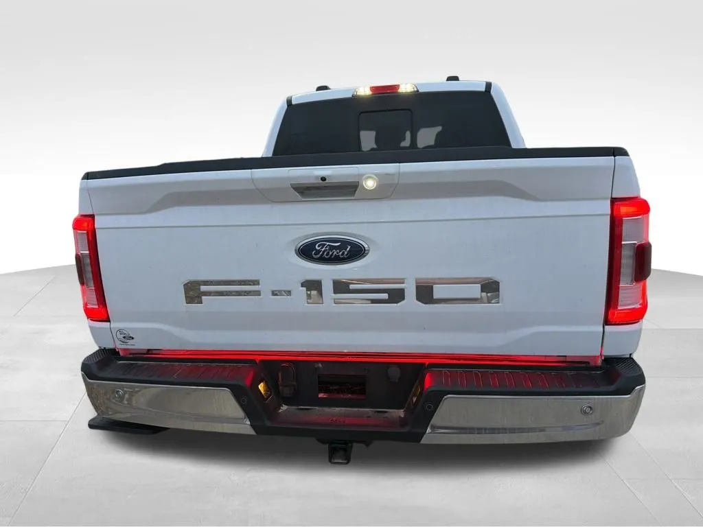 2023 Ford F-150 Lariat photo 2