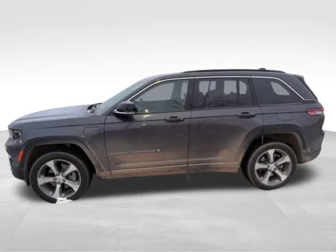 More photos of 2024 Jeep Grand Cherokee 4xe at Gregg Young Chevrolet Newton, IA