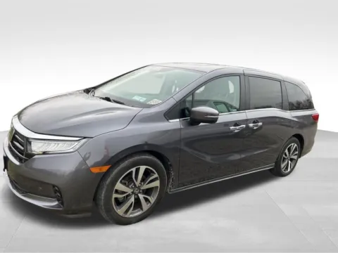 Photos of 2022 Honda Odyssey Touring for sale in Newton, IA at Gregg Young Chevrolet Newton