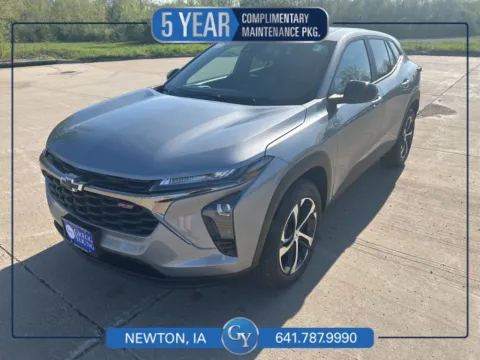Gray 2026 Chevrolet Trax 1RS for sale in Newton, IA