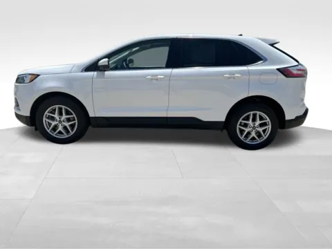 Another view of 2024 Ford Edge SEL for sale in Newton, IA at Gregg Young Chevrolet Newton
