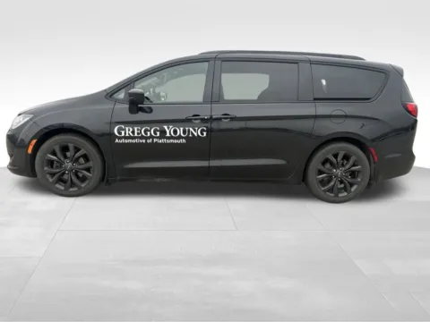 Another view of 2018 Chrysler Pacifica Touring L for sale in Newton, IA at Gregg Young Chevrolet Newton