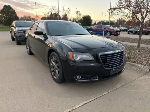 Black 2014 Chrysler 300 S for sale in Newton, IA