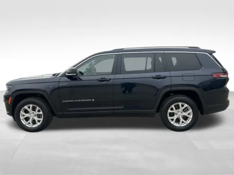 Another view of 2023 Jeep Grand Cherokee L Limited for sale in Newton, IA at Gregg Young Chevrolet Newton