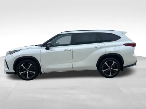 Another view of 2021 Toyota Highlander XSE for sale in Newton, IA at Gregg Young Chevrolet Newton