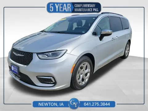 Silver 2023 Chrysler Pacifica Limited for sale in Newton, IA