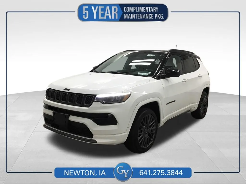 White 2023 Jeep Compass Limited for sale in Newton, IA