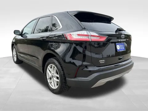 More photos of 2024 Ford Edge SEL at Gregg Young Chevrolet Newton, IA