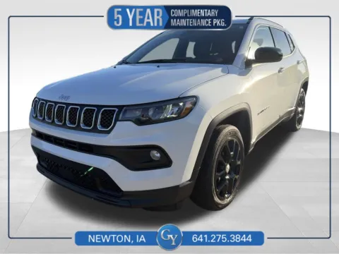 White 2023 Jeep Compass Latitude Lux for sale in Newton, IA