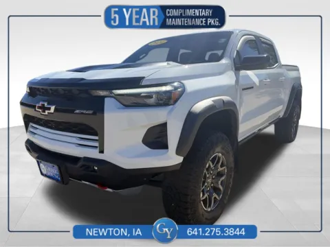 White 2024 Chevrolet Colorado ZR2 for sale in Newton, IA
