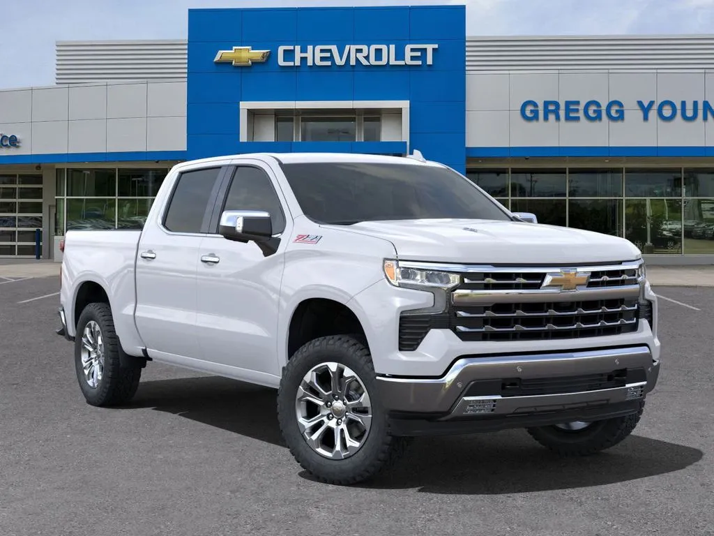 2025 Chevrolet Silverado 1500 LTZ photo 3