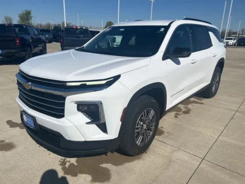 Photos of 2026 Chevrolet Traverse LT for sale in Newton, IA at Gregg Young Chevrolet Newton