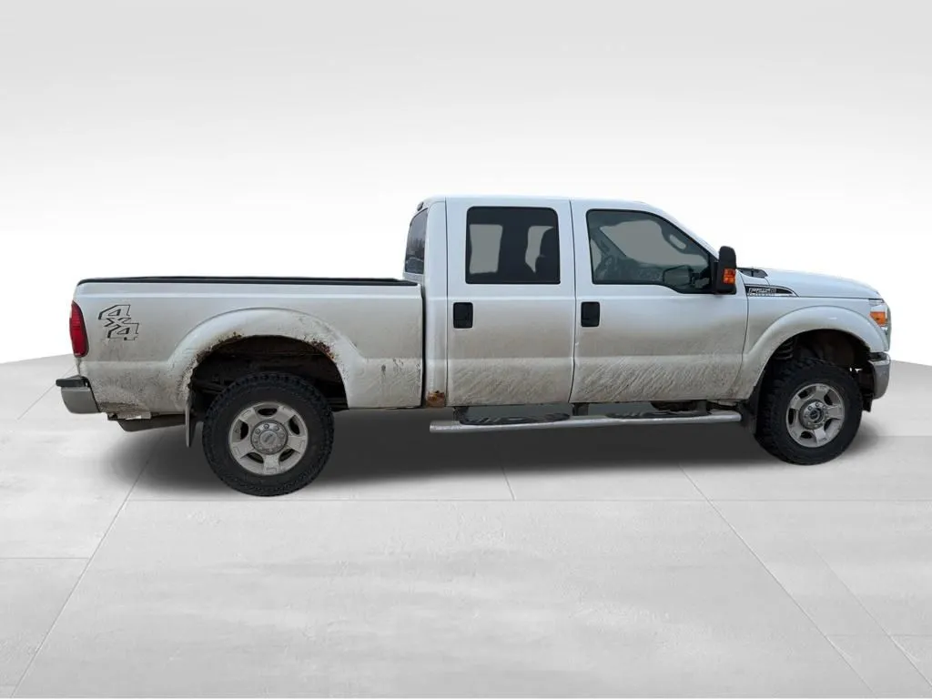 2015 Ford F-250 XLT photo 3