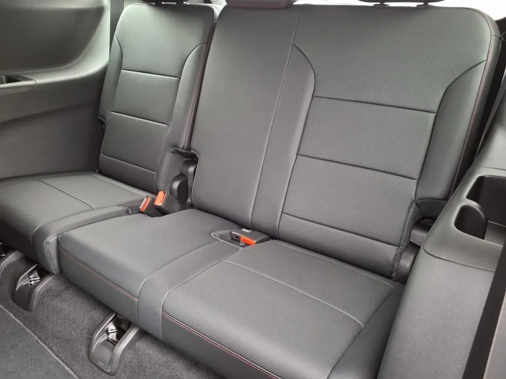 2026 Chevrolet Traverse Z71 photo 4