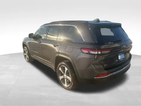 More photos of 2024 Jeep Grand Cherokee 4xe at Gregg Young Chevrolet Newton, IA