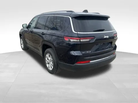 More photos of 2023 Jeep Grand Cherokee L Limited at Gregg Young Chevrolet Newton, IA