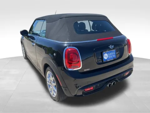 More photos of 2020 MINI Cooper S at Gregg Young Chevrolet Newton, IA