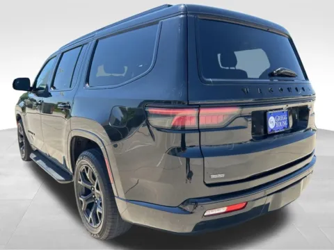More photos of 2024 Jeep Wagoneer Series II at Gregg Young Chevrolet Newton, IA