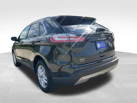 More photos of 2024 Ford Edge SEL at Gregg Young Chevrolet Newton, IA