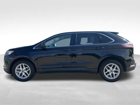 Another view of 2024 Ford Edge SEL for sale in Newton, IA at Gregg Young Chevrolet Newton