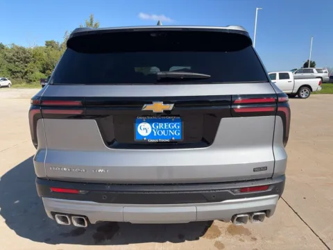 More photos of 2027 Chevrolet Traverse LT at Gregg Young Chevrolet Newton, IA