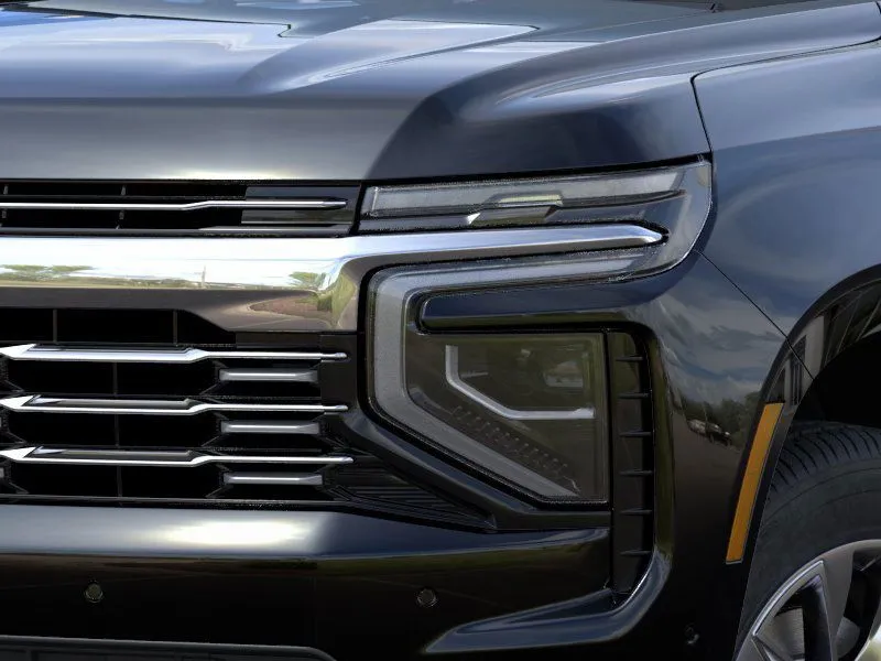 2025 Chevrolet Suburban Premier photo 2