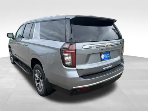 More photos of 2023 Chevrolet Suburban LT at Gregg Young Chevrolet Newton, IA