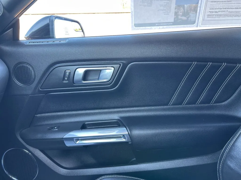 2020 Ford Mustang GT Premium Convertible photo 4