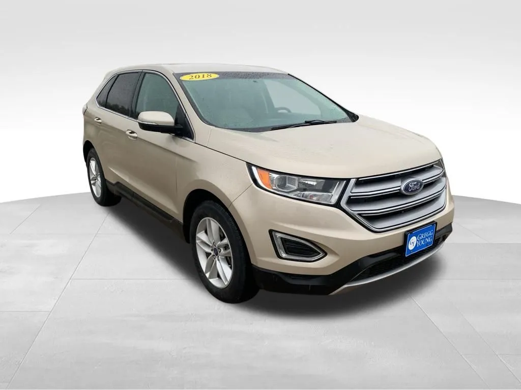 2018 Ford Edge SEL photo 4