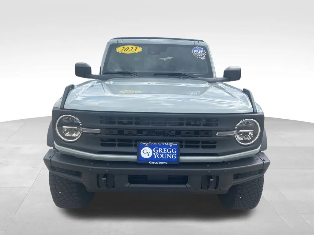 2023 Ford Bronco Base photo 4