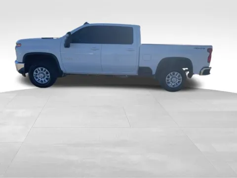 Another view of 2021 Chevrolet Silverado 2500HD LT for sale in Newton, IA at Gregg Young Chevrolet Newton