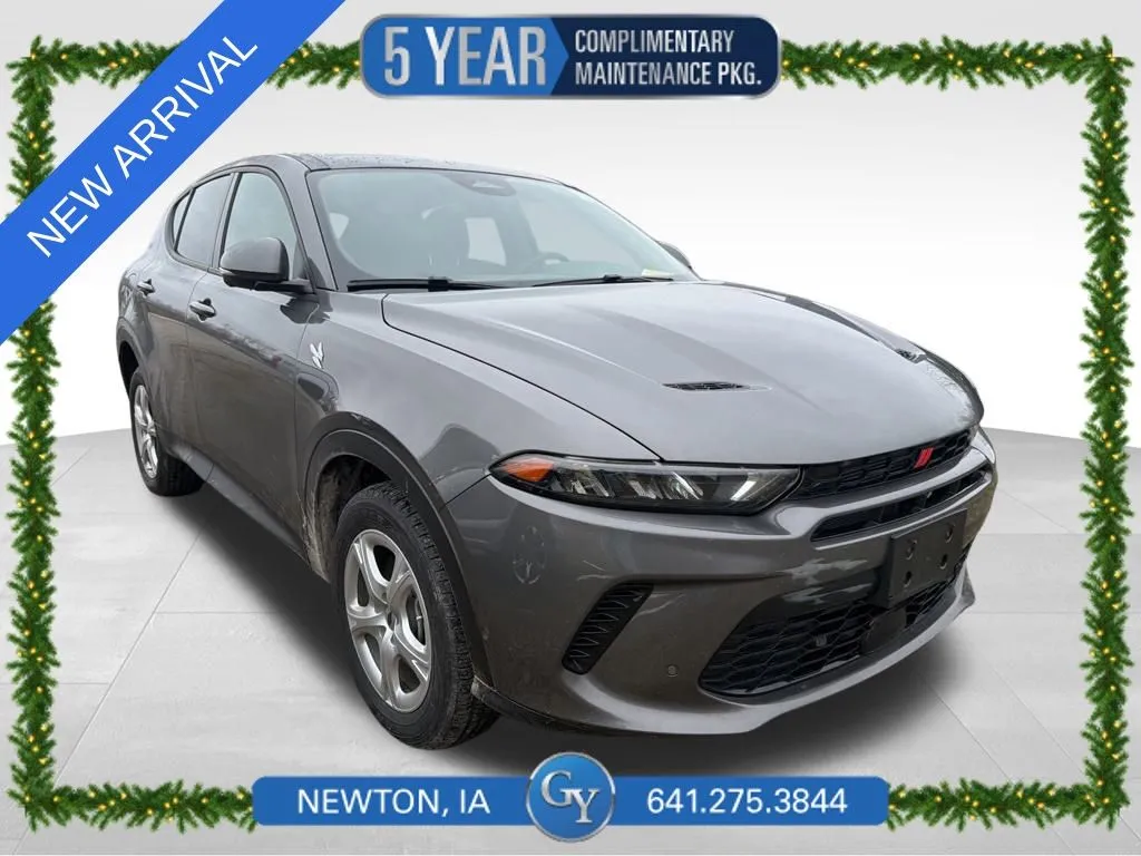 Gray 2024 Dodge Hornet GT for sale in Newton, IA
