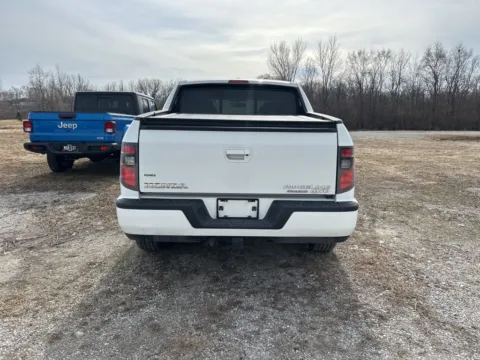 More photos of 2014 Honda Ridgeline SE at Gregg Young Chevrolet Newton, IA