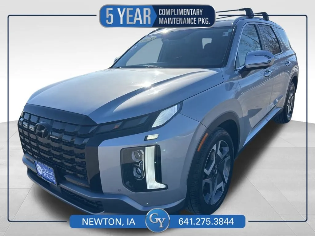 Silver 2023 Hyundai Palisade Limited for sale in Newton, IA