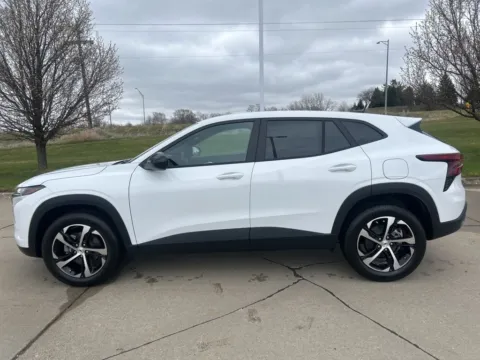 Photos of 2026 Chevrolet Trax 1RS for sale in Newton, IA at Gregg Young Chevrolet Newton