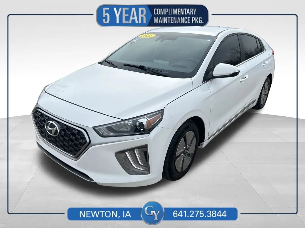 White 2021 Hyundai Ioniq Hybrid SE for sale in Newton, IA