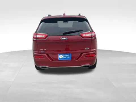 More photos of 2017 Jeep Cherokee Overland at Gregg Young Chevrolet Newton, IA