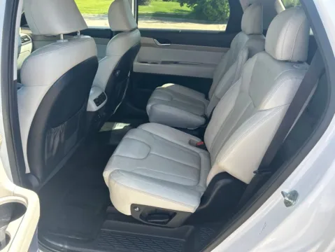 Another view of 2021 Hyundai Palisade SEL for sale in Newton, IA at Gregg Young Chevrolet Newton