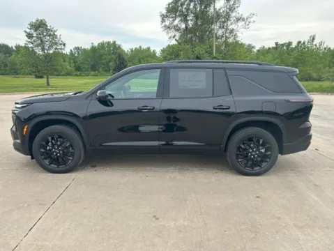 Photos of 2026 Chevrolet Traverse LT for sale in Newton, IA at Gregg Young Chevrolet Newton
