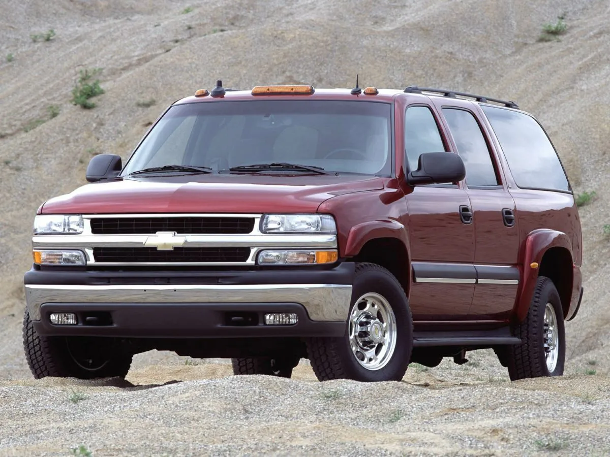 2003 Chevrolet Suburban 1500 LT for sale in Newton, IA