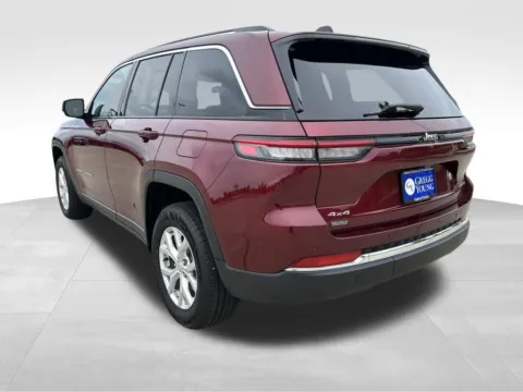 More photos of 2023 Jeep Grand Cherokee Limited at Gregg Young Chevrolet Newton, IA