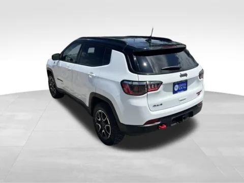 More photos of 2025 Jeep Compass Trailhawk at Gregg Young Chevrolet Newton, IA