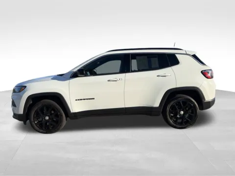 Another view of 2023 Jeep Compass Latitude Lux for sale in Newton, IA at Gregg Young Chevrolet Newton