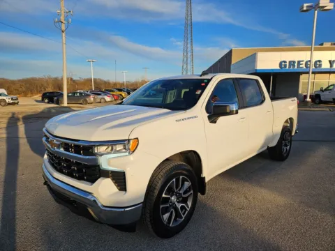 White 2023 Chevrolet Silverado 1500 LT for sale in Marshalltown, IA